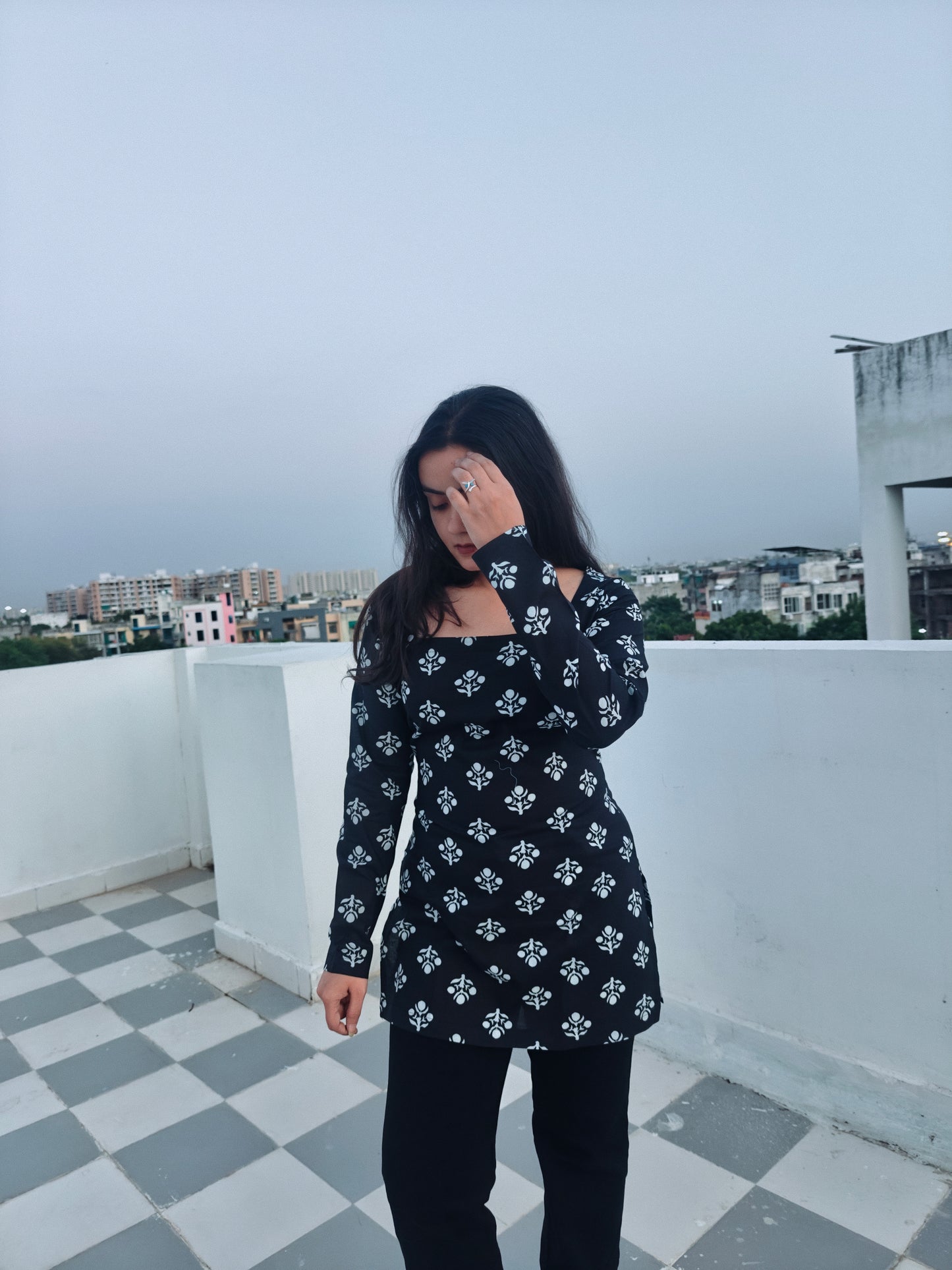 Midnight Charm Cotton Kurti – Black & White Floral Straight Fit