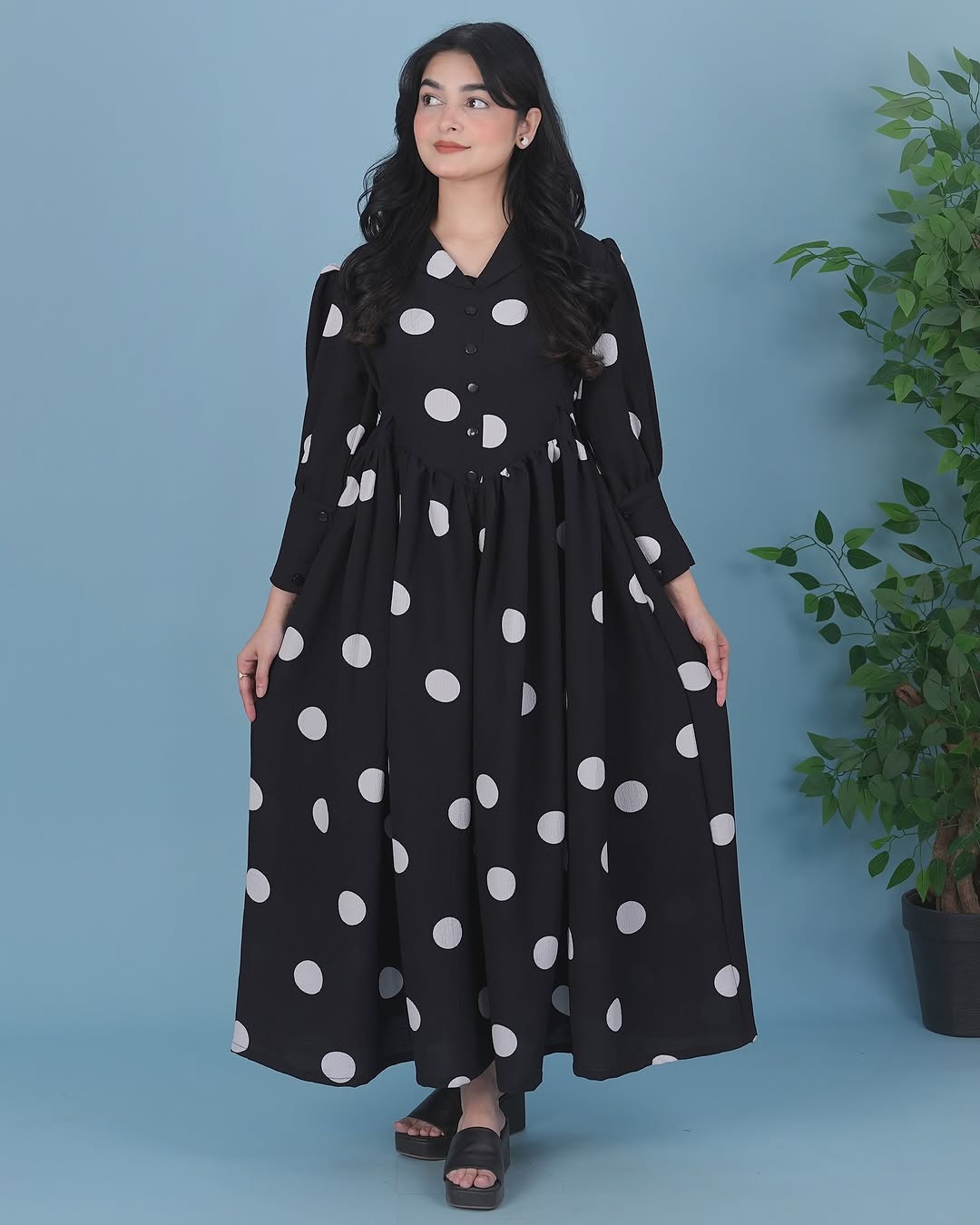 Black Polka Dot Maxi Dress | Vintage-Inspired Long Dress Vastramaniaa VASTRAMANIAA Black Polka Dot Maxi Dress | Vintage-Inspired Long Dress Vastramaniaa VASTRAMANIAA