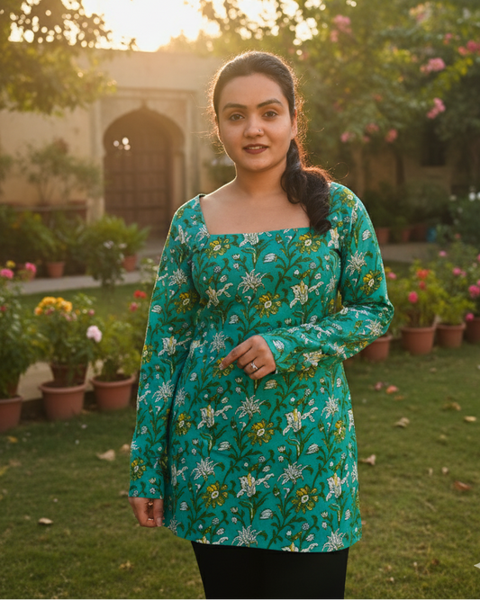 Green Floral Printed Square Neck Kurti