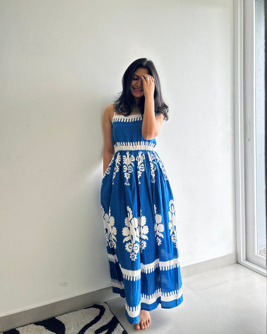 Vastramaniaa’s Floral Charm Rayon Dress — where elegance meets breezy comfort