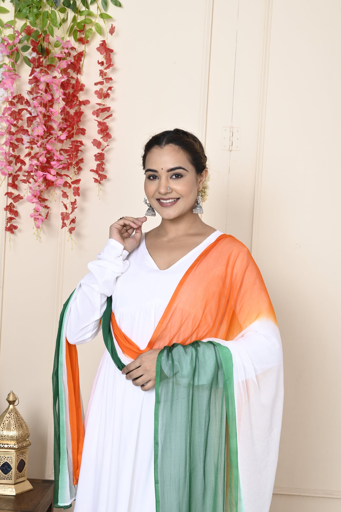 Vastramaniaa Women's White Rayon Naira Cut Kurta Pant Set with Tri-Color Dupatta
