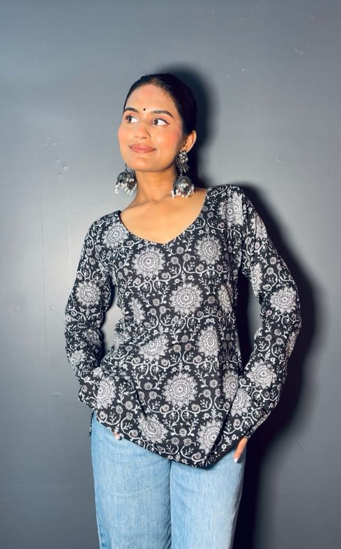 Ethnic Bloom – V-Neck Color blocked Cotton Short Kurti