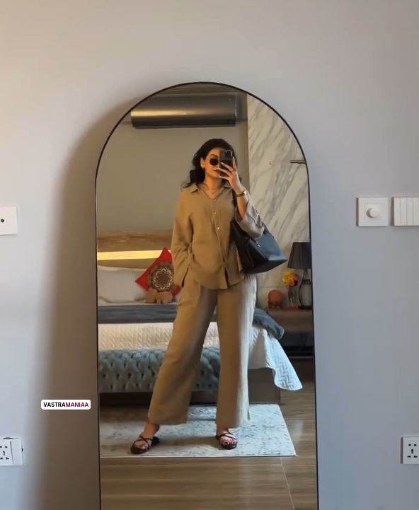 Vastramaniaa Women’s Rayon Crepe Neutral Chic Co-ord Set