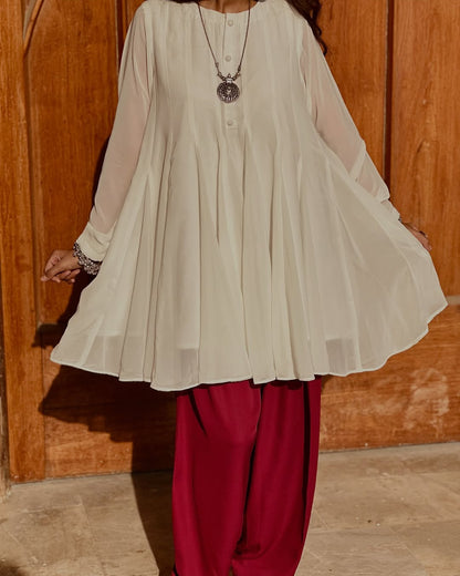 Noor-Gul White Georgette A-line Kurta with Red Rayon Salwar