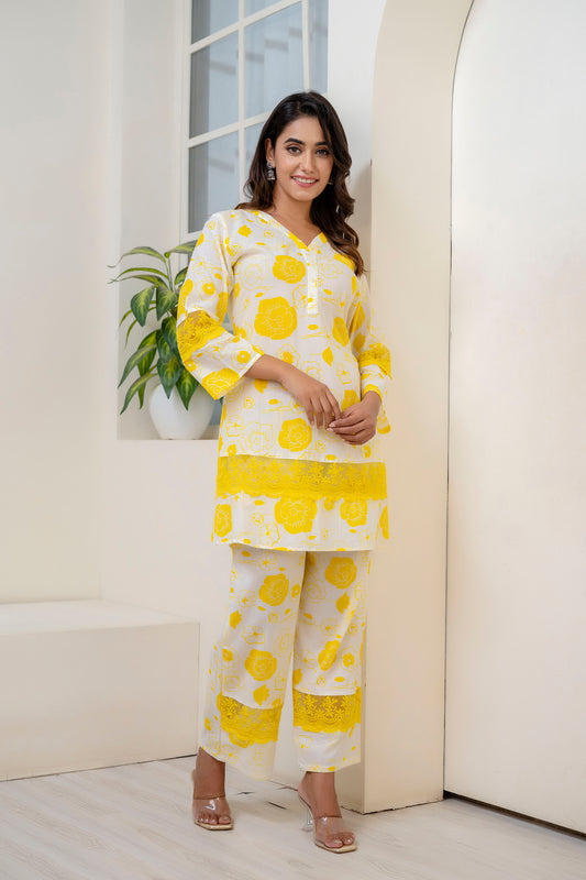 Vastramaniaa Yellow Floral A-Line Thigh Length Kurta Palazzo Set