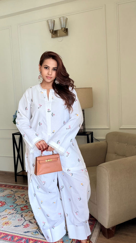 White Floral Embroidered Cotton Kurta Farshi Set | XS–5XL
