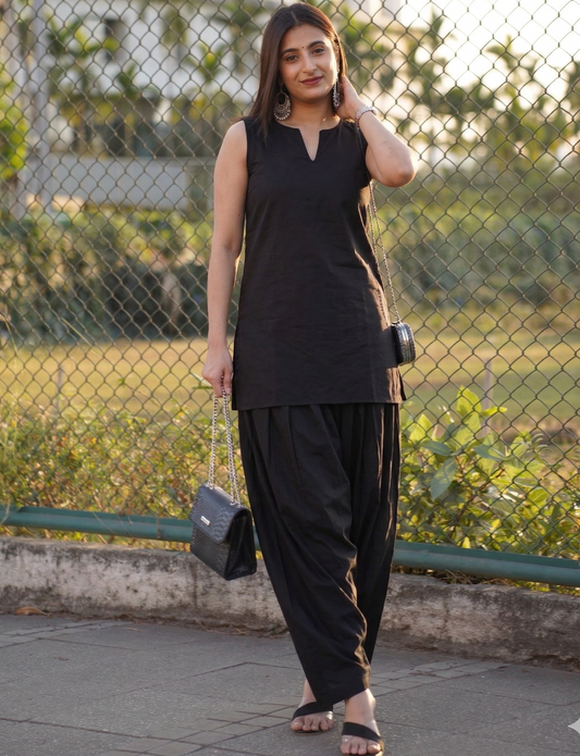Midnight Minimalist – Sleeveless Cotton Kurta with Relaxed Farshi Salwar