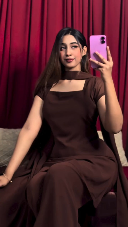 90s Bollywood Retro Brown Georgette Set | Corset Back & Square Neck